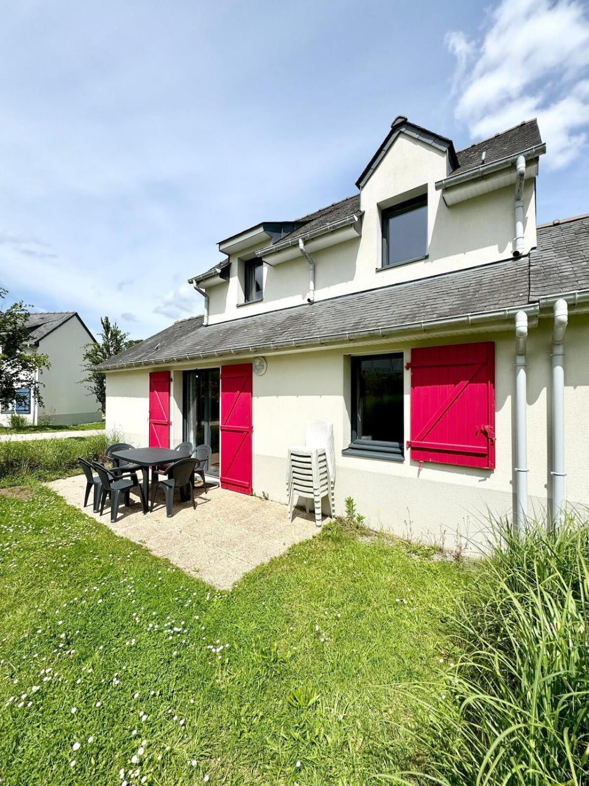 Maisonnette Tout Confort - Golf - Piscine Quéven Kültér fotó