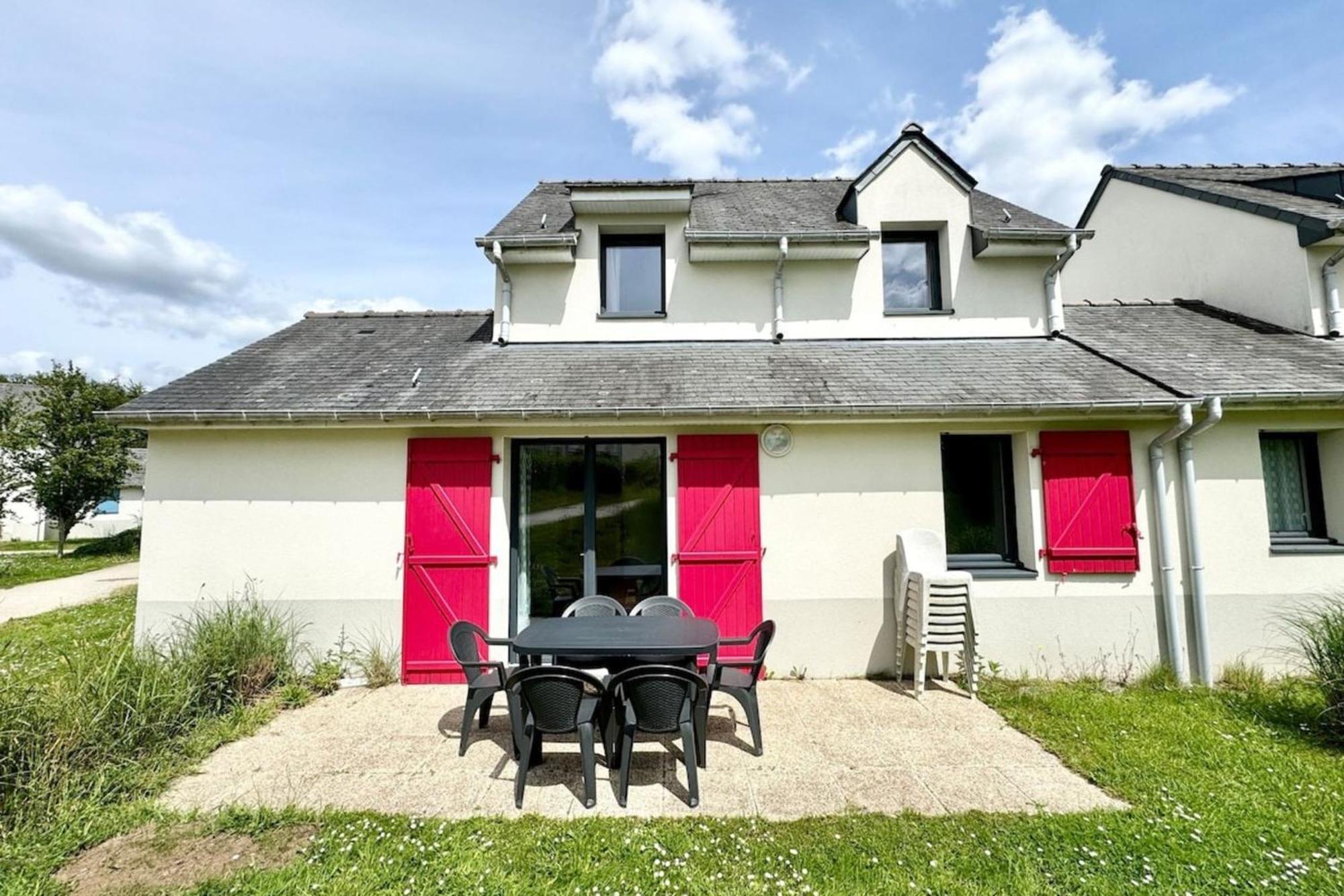 Maisonnette Tout Confort - Golf - Piscine Quéven Kültér fotó